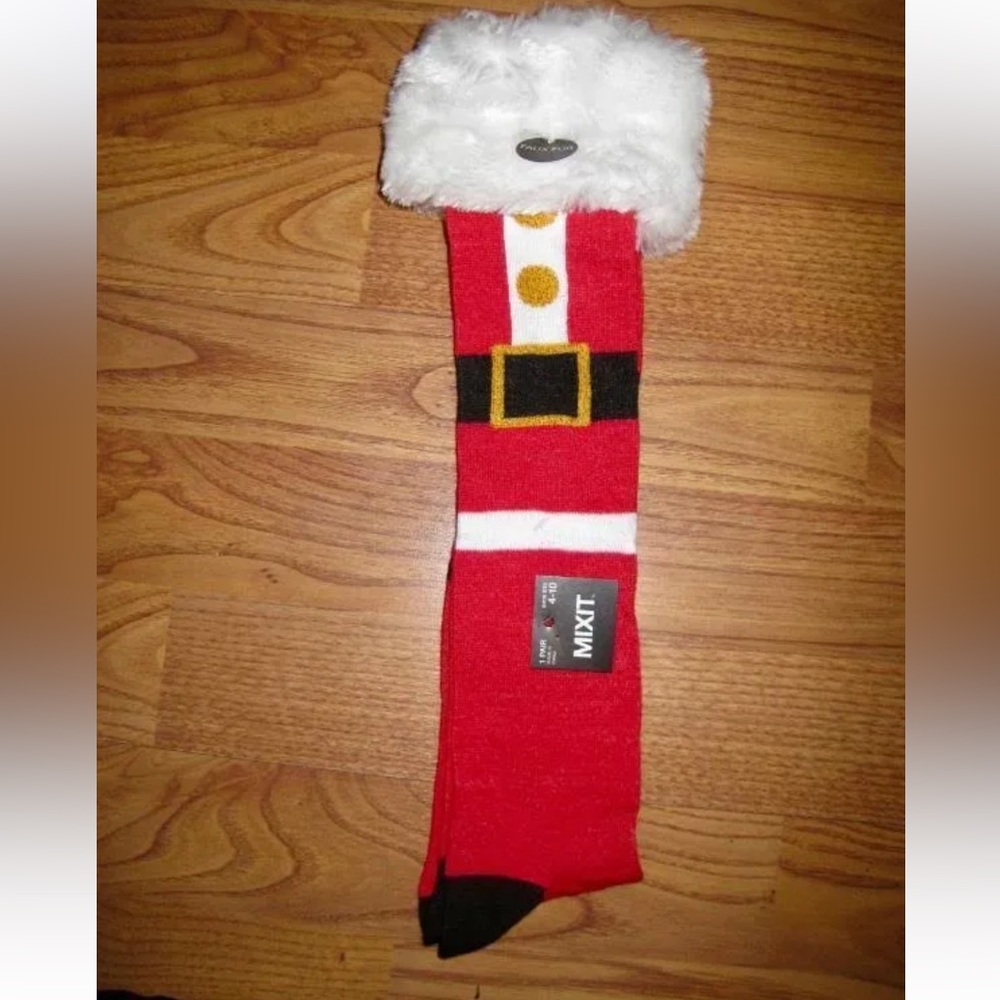 🌵 Women’s Knee High Red Santa Claus Socks